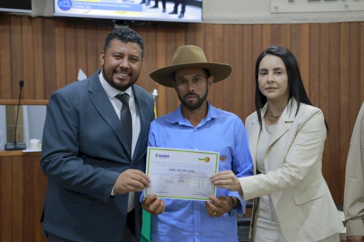Carreiros da Festa do Divino Pai Eterno recebem  homenagem da Assembleia Legislativa