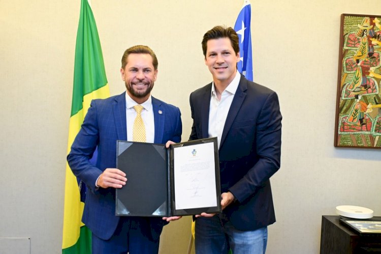 Bruno Peixoto assume Governo de Goiás